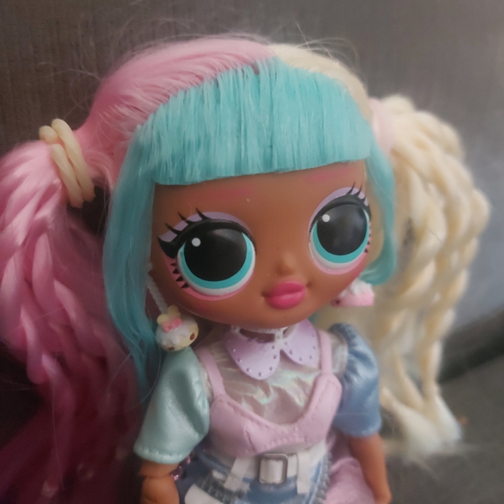 L.O.L OMG Candylicious doll